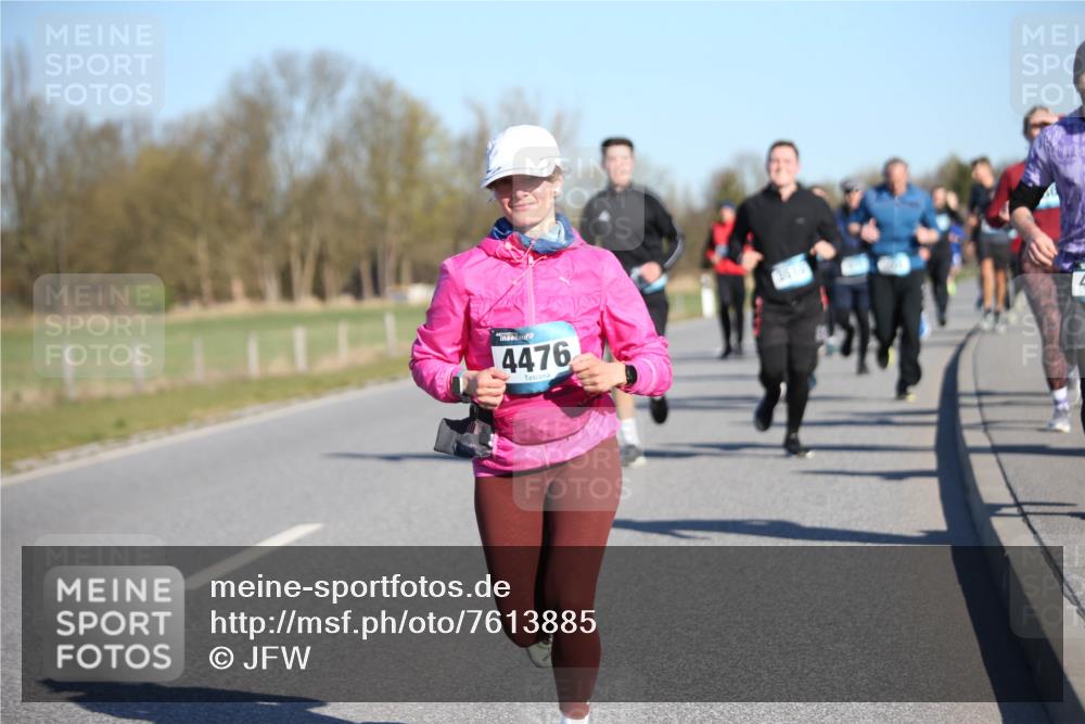 06.04.2025 - 44. Internationalen Wilhelmsburger Insellauf Jannik Wohlers http://msf.ph/oto/7613885 06.04.2025 09:30:23 Laufen 4476 meine-sportfotos.de