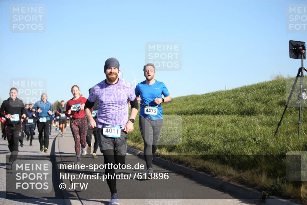 06.04.2025 - 44. Internationalen Wilhelmsburger Insellauf Jannik Wohlers http://msf.ph/oto/7613896 06.04.2025 09:30:24 Laufen 3510, 3001, 3550, 99, 4011, 4475 meine-sportfotos.de