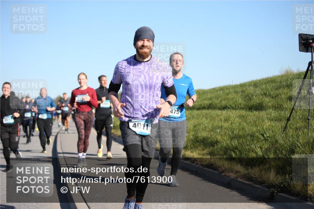 06.04.2025 - 44. Internationalen Wilhelmsburger Insellauf Jannik Wohlers http://msf.ph/oto/7613900 06.04.2025 09:30:25 Laufen 3518, 3991, 4011, 475 meine-sportfotos.de