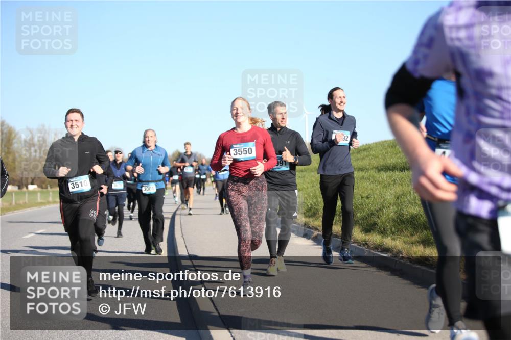 06.04.2025 - 44. Internationalen Wilhelmsburger Insellauf Jannik Wohlers http://msf.ph/oto/7613916 06.04.2025 09:30:26 Laufen 3510, 3675, 3001, 9, 3550, 39, 32 meine-sportfotos.de