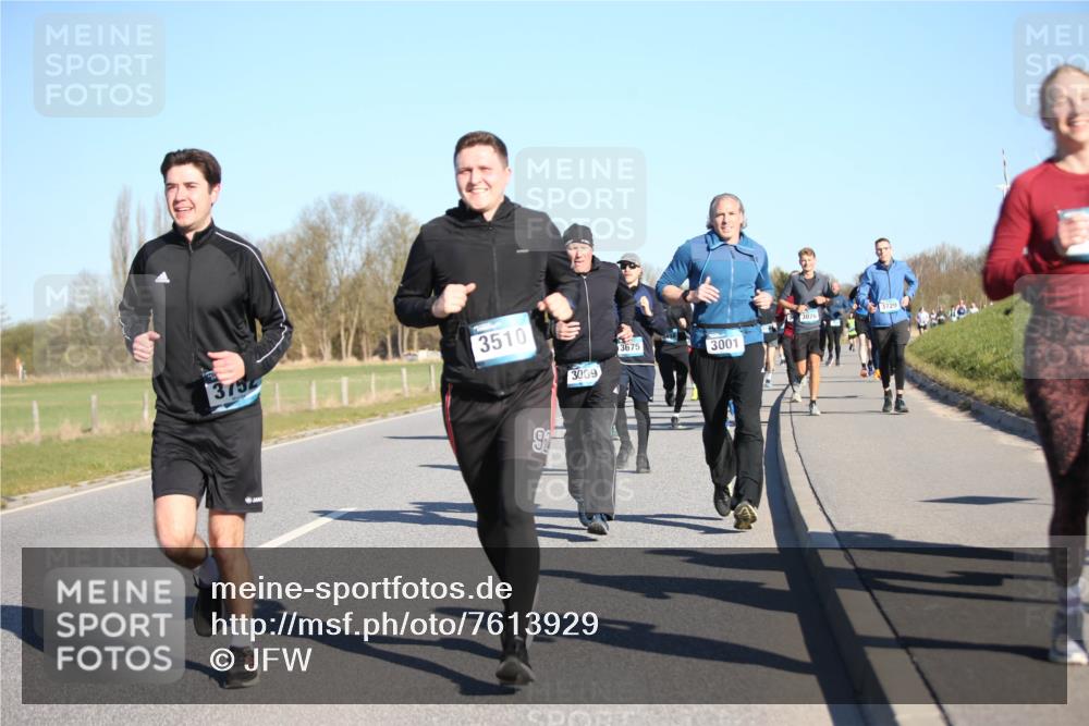 06.04.2025 - 44. Internationalen Wilhelmsburger Insellauf Jannik Wohlers http://msf.ph/oto/7613929 06.04.2025 09:30:27 Laufen 3152, 3510, 3076, 3729, 3675, 3001, 3009 meine-sportfotos.de