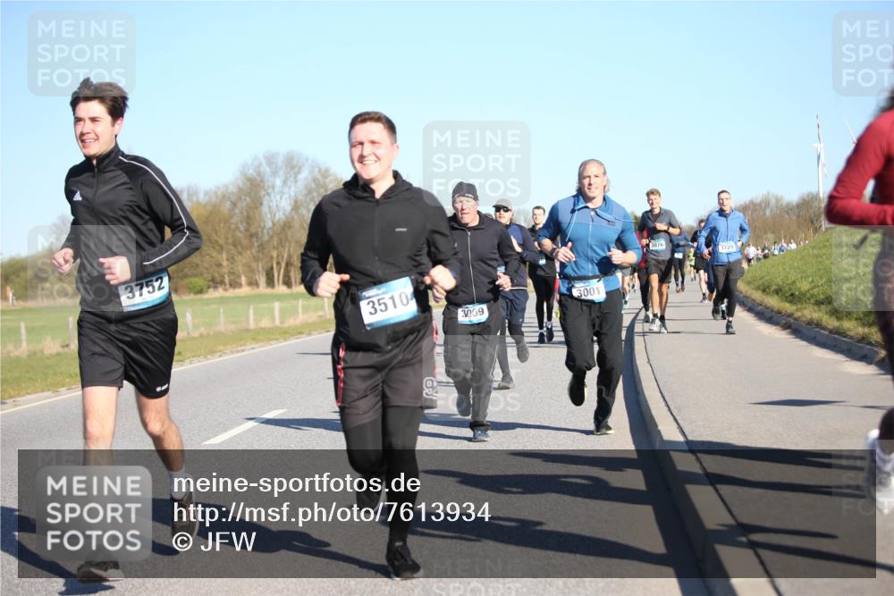 06.04.2025 - 44. Internationalen Wilhelmsburger Insellauf Jannik Wohlers http://msf.ph/oto/7613934 06.04.2025 09:30:27 Laufen 3752, 3510, 3009, 3001, 3076, 3729 meine-sportfotos.de