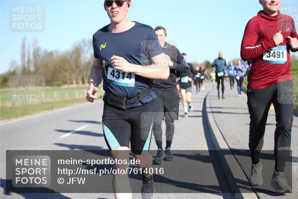 06.04.2025 - 44. Internationalen Wilhelmsburger Insellauf Jannik Wohlers http://msf.ph/oto/7614016 06.04.2025 09:30:34 Laufen 4314, 3491 meine-sportfotos.de