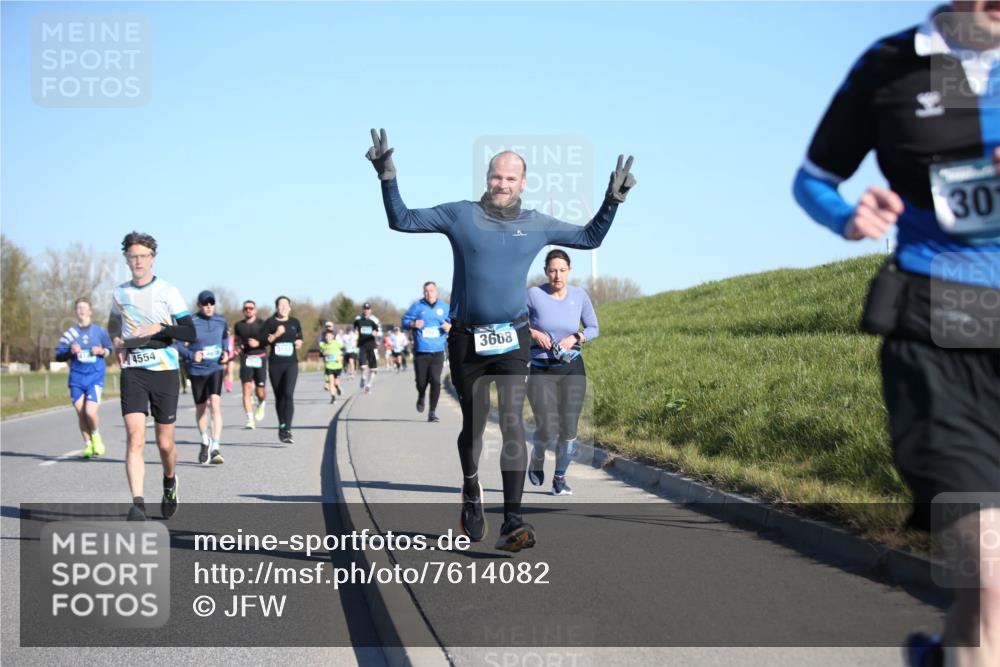 06.04.2025 - 44. Internationalen Wilhelmsburger Insellauf Jannik Wohlers http://msf.ph/oto/7614082 06.04.2025 09:30:39 Laufen 4554, 3668, 30 meine-sportfotos.de