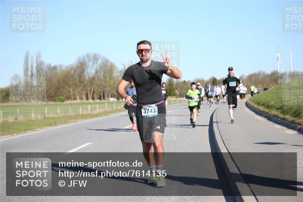 06.04.2025 - 44. Internationalen Wilhelmsburger Insellauf Jannik Wohlers http://msf.ph/oto/7614135 06.04.2025 09:30:45 Laufen 3743, 4607 meine-sportfotos.de