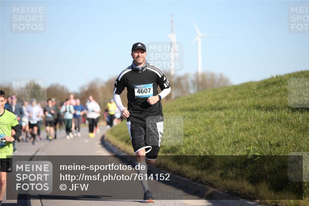 06.04.2025 - 44. Internationalen Wilhelmsburger Insellauf Jannik Wohlers http://msf.ph/oto/7614152 06.04.2025 09:30:47 Laufen 4607 meine-sportfotos.de