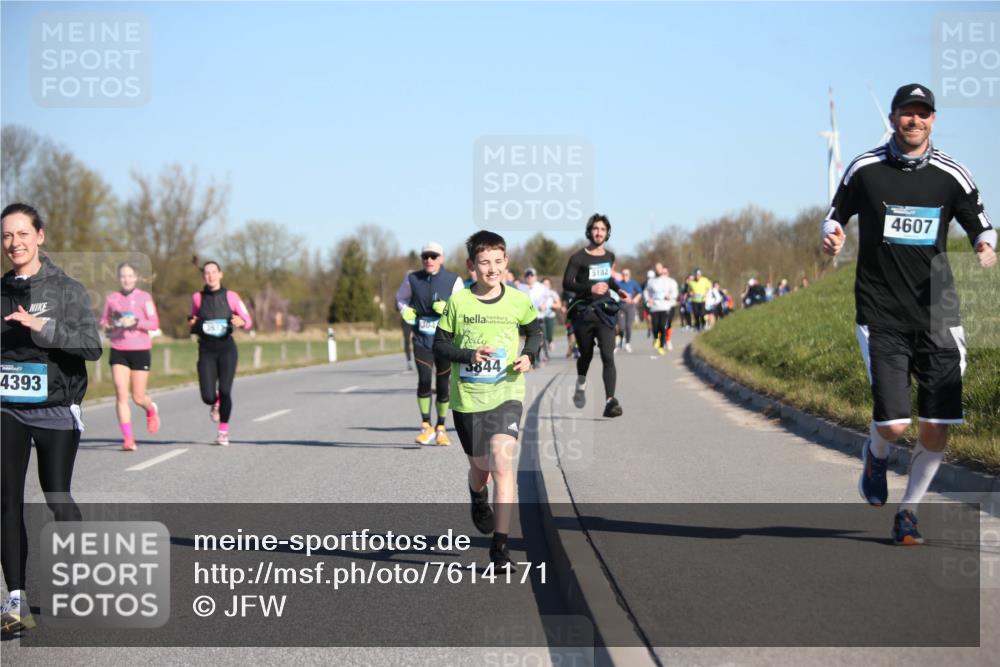 06.04.2025 - 44. Internationalen Wilhelmsburger Insellauf Jannik Wohlers http://msf.ph/oto/7614171 06.04.2025 09:30:48 Laufen 4393, 304, 3844, 5182, 4607 meine-sportfotos.de