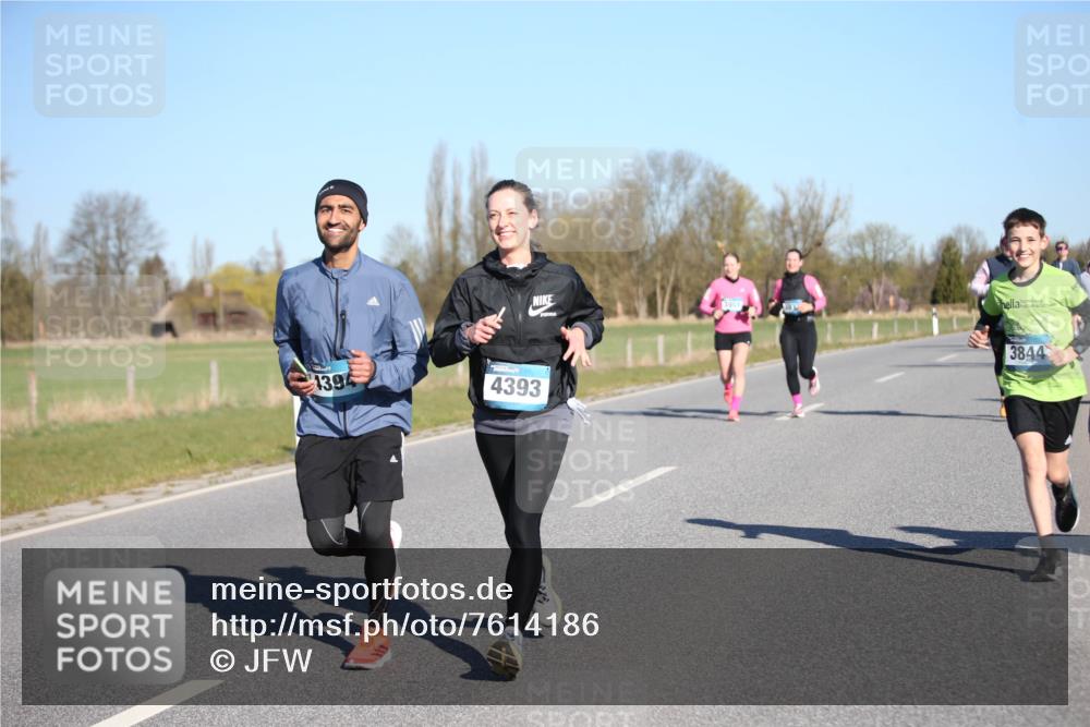 06.04.2025 - 44. Internationalen Wilhelmsburger Insellauf Jannik Wohlers http://msf.ph/oto/7614186 06.04.2025 09:30:49 Laufen 1394, 4393, 3844 meine-sportfotos.de