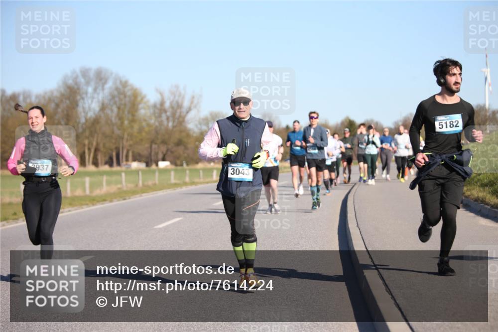 06.04.2025 - 44. Internationalen Wilhelmsburger Insellauf Jannik Wohlers http://msf.ph/oto/7614224 06.04.2025 09:30:52 Laufen 2937, 3043, 4566, 5182 meine-sportfotos.de