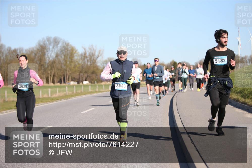 06.04.2025 - 44. Internationalen Wilhelmsburger Insellauf Jannik Wohlers http://msf.ph/oto/7614227 06.04.2025 09:30:52 Laufen 3937, 3043, 5182 meine-sportfotos.de