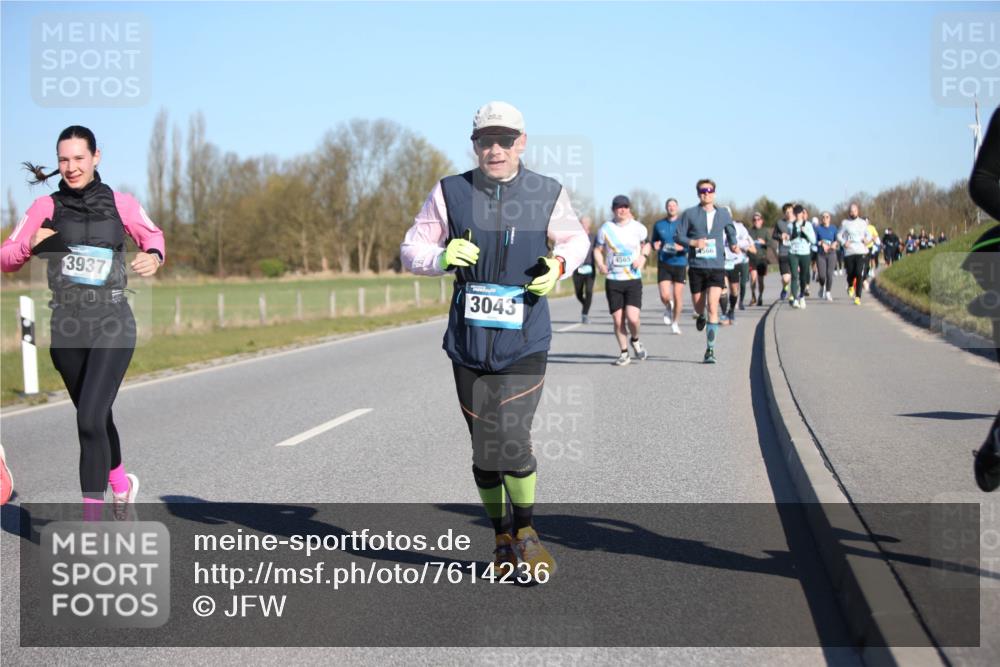 06.04.2025 - 44. Internationalen Wilhelmsburger Insellauf Jannik Wohlers http://msf.ph/oto/7614236 06.04.2025 09:30:54 Laufen 3937, 3043, 4565, 4566 meine-sportfotos.de