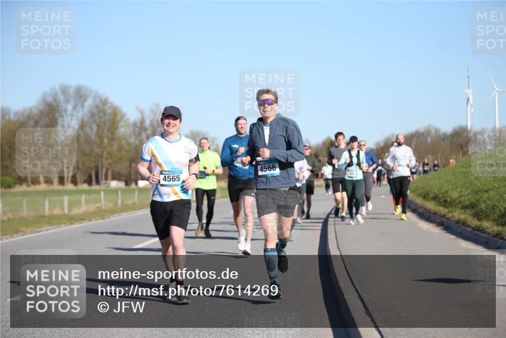 06.04.2025 - 44. Internationalen Wilhelmsburger Insellauf Jannik Wohlers http://msf.ph/oto/7614269 06.04.2025 09:30:56 Laufen 4565, 36, 4566, 3029 meine-sportfotos.de