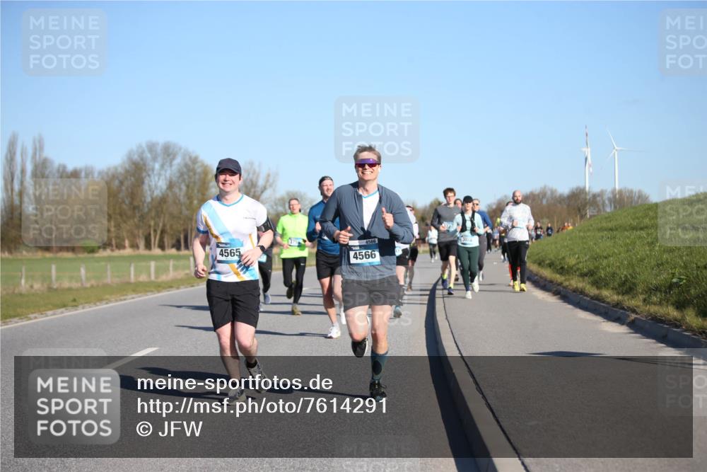 06.04.2025 - 44. Internationalen Wilhelmsburger Insellauf Jannik Wohlers http://msf.ph/oto/7614291 06.04.2025 09:30:57 Laufen 4565, 4566, 4566, 3025 meine-sportfotos.de