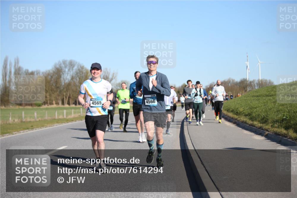 06.04.2025 - 44. Internationalen Wilhelmsburger Insellauf Jannik Wohlers http://msf.ph/oto/7614294 06.04.2025 09:30:57 Laufen 4565, 4566, 4566, 3025 meine-sportfotos.de