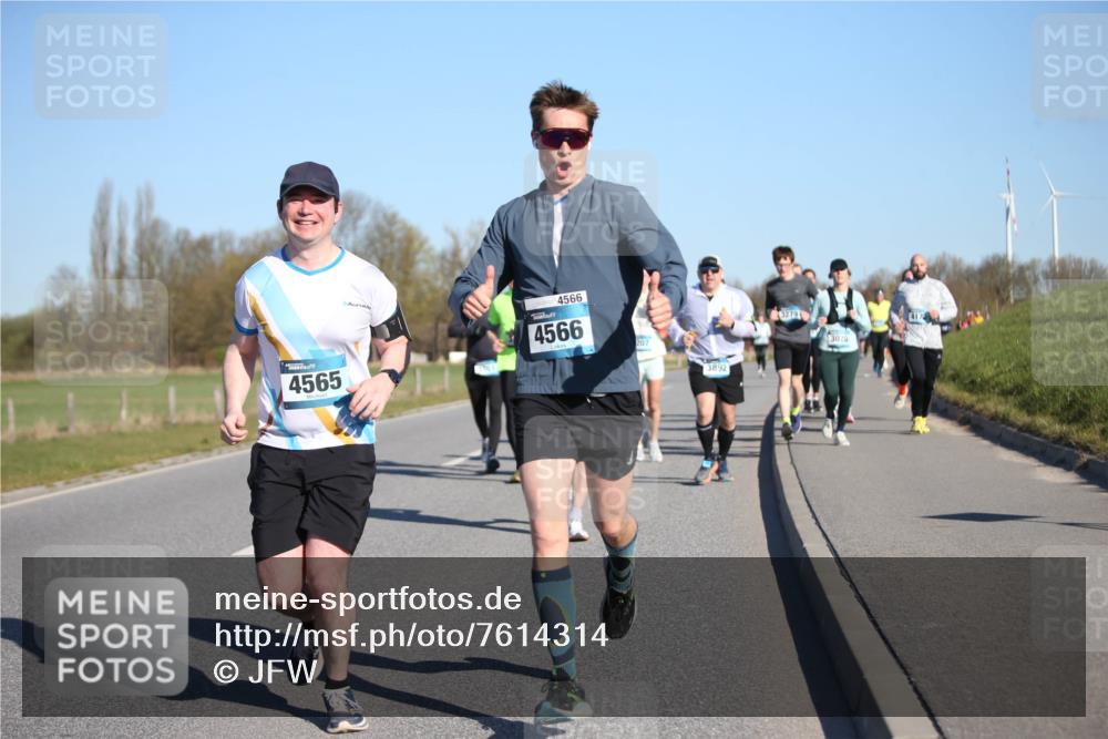 06.04.2025 - 44. Internationalen Wilhelmsburger Insellauf Jannik Wohlers http://msf.ph/oto/7614314 06.04.2025 09:30:58 Laufen 4565, 4566, 4566, 207, 3892, 3279, 3028 meine-sportfotos.de