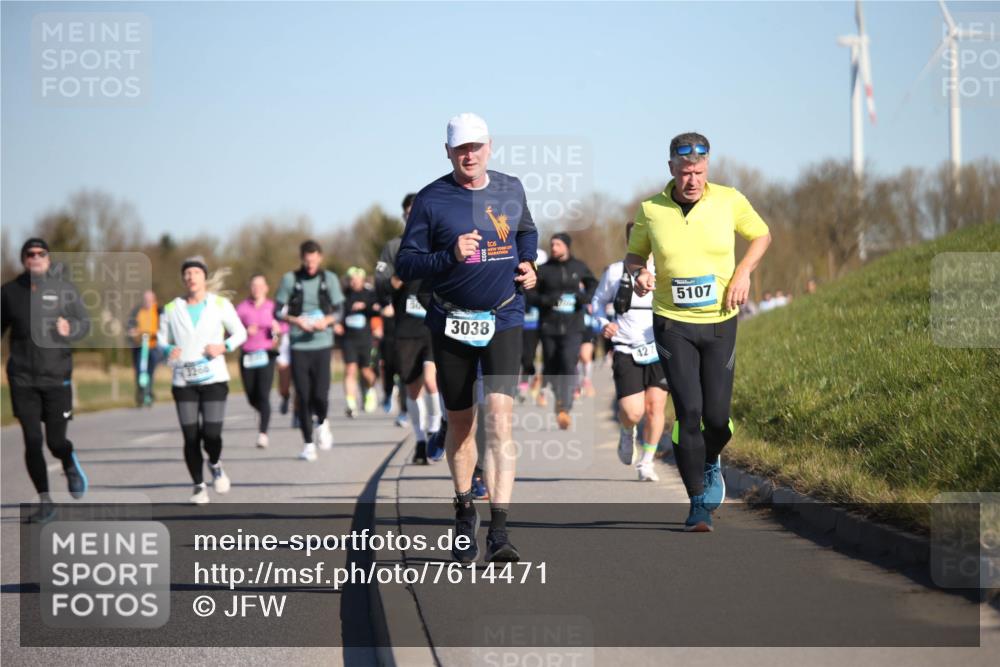 06.04.2025 - 44. Internationalen Wilhelmsburger Insellauf Jannik Wohlers http://msf.ph/oto/7614471 06.04.2025 09:31:07 Laufen 3268, 3038, 42, 5107 meine-sportfotos.de