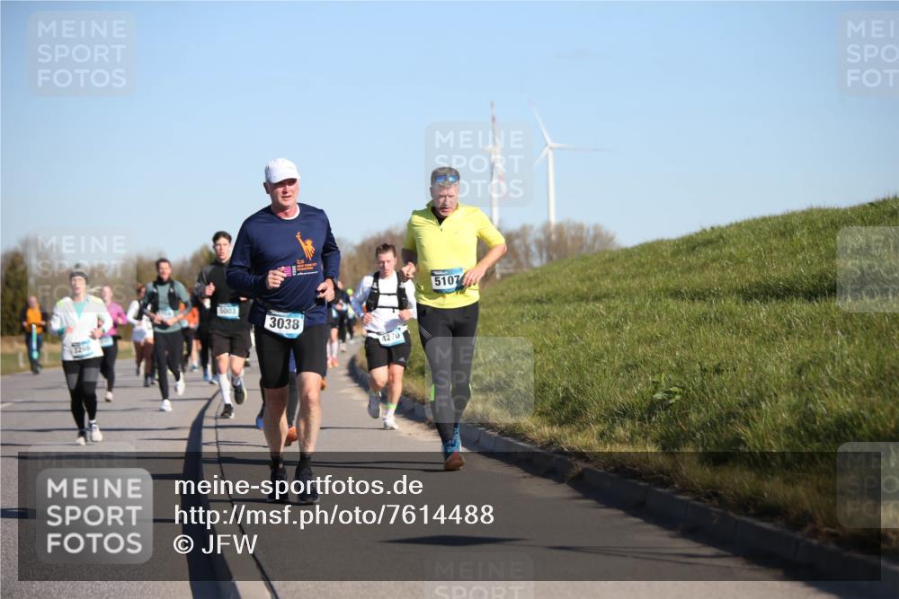 06.04.2025 - 44. Internationalen Wilhelmsburger Insellauf Jannik Wohlers http://msf.ph/oto/7614488 06.04.2025 09:31:09 Laufen 5003, 13268, 3038, 4270, 5107 meine-sportfotos.de