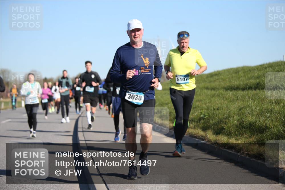 06.04.2025 - 44. Internationalen Wilhelmsburger Insellauf Jannik Wohlers http://msf.ph/oto/7614497 06.04.2025 09:31:11 Laufen 3038, 5107 meine-sportfotos.de