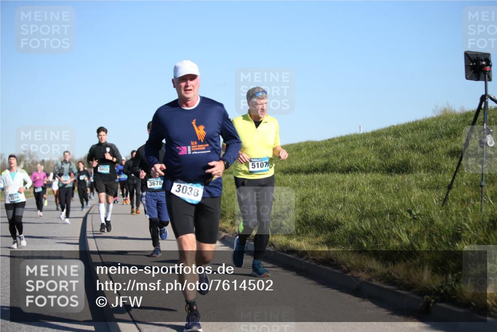 06.04.2025 - 44. Internationalen Wilhelmsburger Insellauf Jannik Wohlers http://msf.ph/oto/7614502 06.04.2025 09:31:12 Laufen 3268, 3310, 5003, 3678, 3038, 5107 meine-sportfotos.de