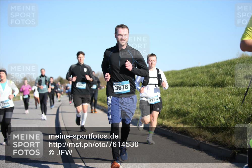 06.04.2025 - 44. Internationalen Wilhelmsburger Insellauf Jannik Wohlers http://msf.ph/oto/7614530 06.04.2025 09:31:14 Laufen 3268, 5003, 3678, 4270 meine-sportfotos.de