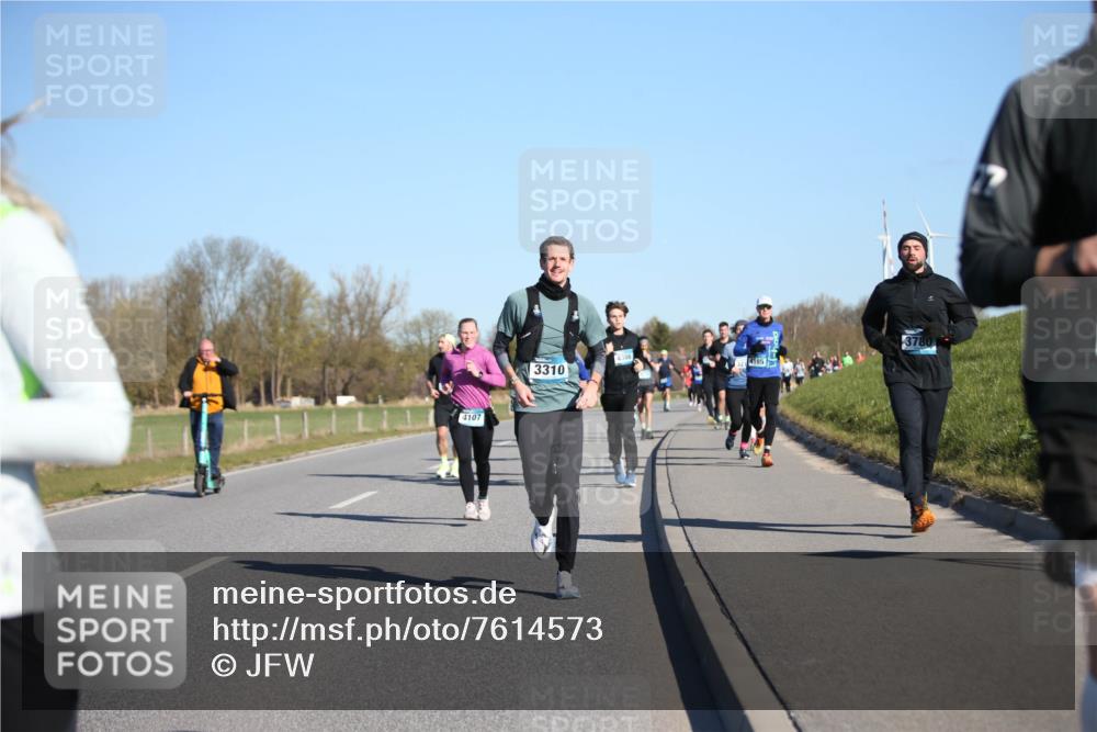 06.04.2025 - 44. Internationalen Wilhelmsburger Insellauf Jannik Wohlers http://msf.ph/oto/7614573 06.04.2025 09:31:16 Laufen 4107, 3310, 3780, 4185 meine-sportfotos.de
