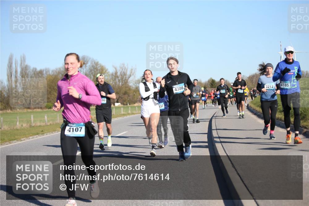 06.04.2025 - 44. Internationalen Wilhelmsburger Insellauf Jannik Wohlers http://msf.ph/oto/7614614 06.04.2025 09:31:20 Laufen 4107, 90, 337, 4386, 3772, 3212, 4185 meine-sportfotos.de