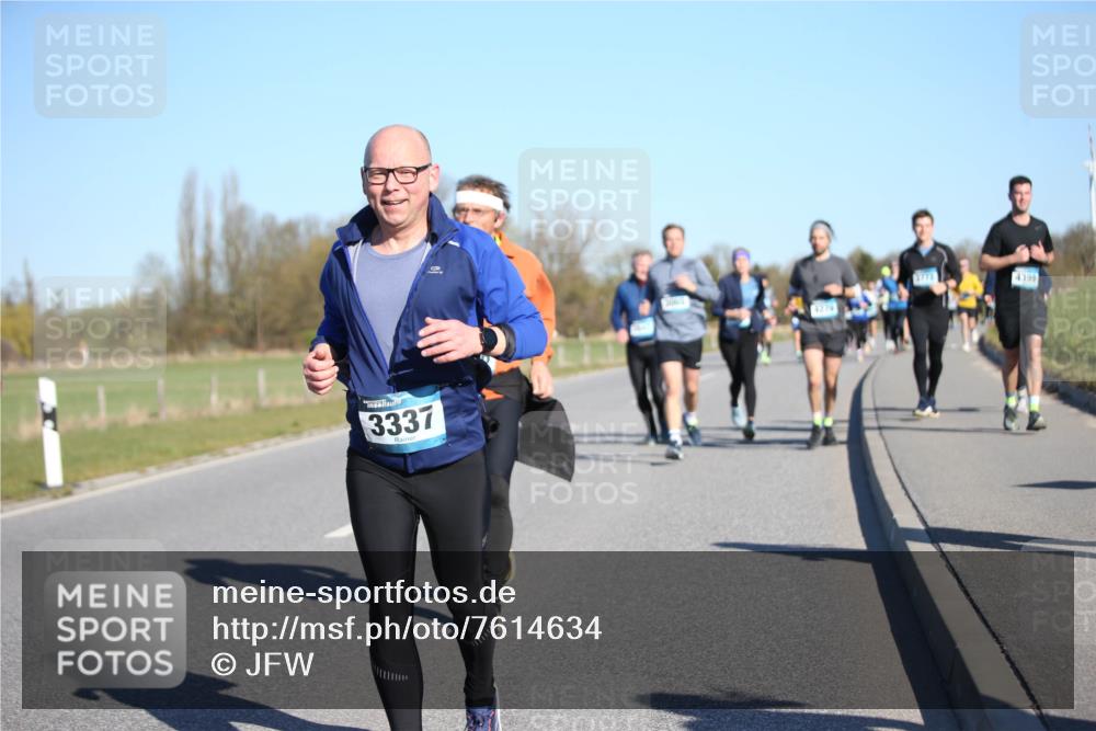 06.04.2025 - 44. Internationalen Wilhelmsburger Insellauf Jannik Wohlers http://msf.ph/oto/7614634 06.04.2025 09:31:23 Laufen 3337, 4276, 4399 meine-sportfotos.de