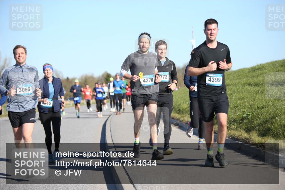 06.04.2025 - 44. Internationalen Wilhelmsburger Insellauf Jannik Wohlers http://msf.ph/oto/7614644 06.04.2025 09:31:25 Laufen 3065, 76, 4276, 772, 4399 meine-sportfotos.de