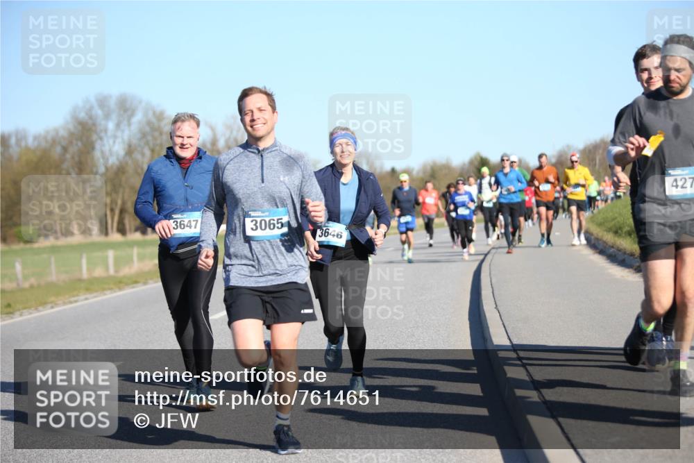 06.04.2025 - 44. Internationalen Wilhelmsburger Insellauf Jannik Wohlers http://msf.ph/oto/7614651 06.04.2025 09:31:26 Laufen 3647, 3065, 3646, 427 meine-sportfotos.de