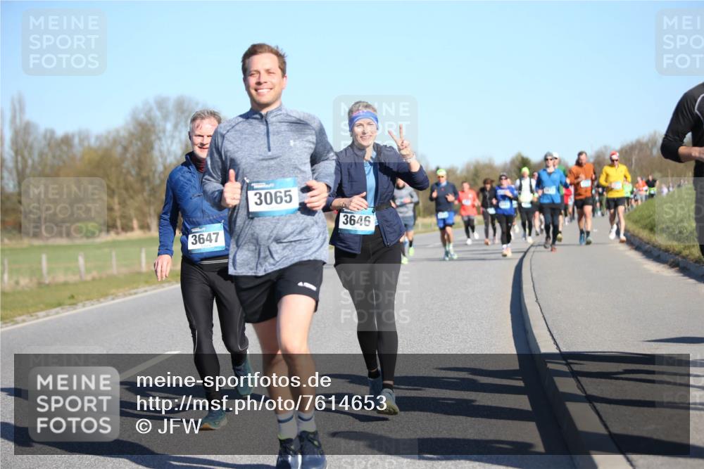 06.04.2025 - 44. Internationalen Wilhelmsburger Insellauf Jannik Wohlers http://msf.ph/oto/7614653 06.04.2025 09:31:26 Laufen 3647, 3065, 3646 meine-sportfotos.de