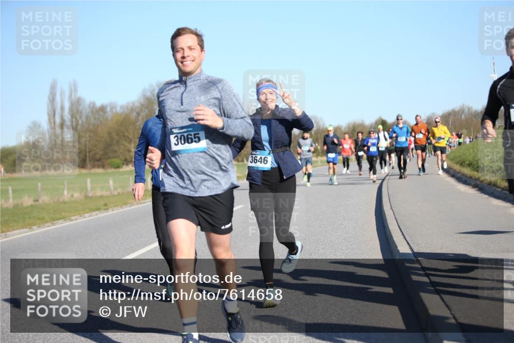 06.04.2025 - 44. Internationalen Wilhelmsburger Insellauf Jannik Wohlers http://msf.ph/oto/7614658 06.04.2025 09:31:27 Laufen 3065, 3646 meine-sportfotos.de