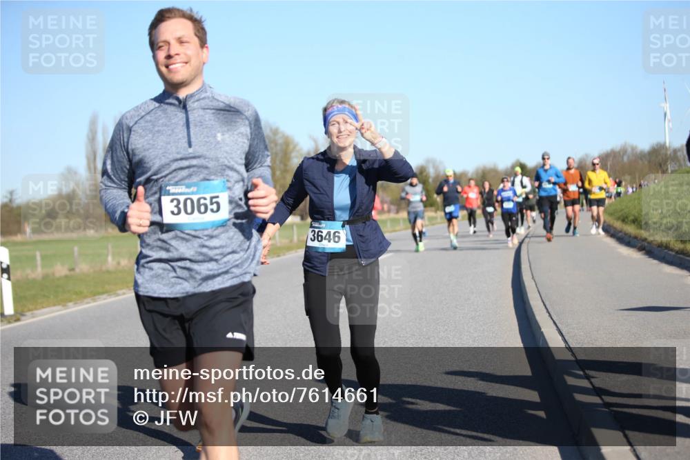 06.04.2025 - 44. Internationalen Wilhelmsburger Insellauf Jannik Wohlers http://msf.ph/oto/7614661 06.04.2025 09:31:27 Laufen 3065, 3646 meine-sportfotos.de