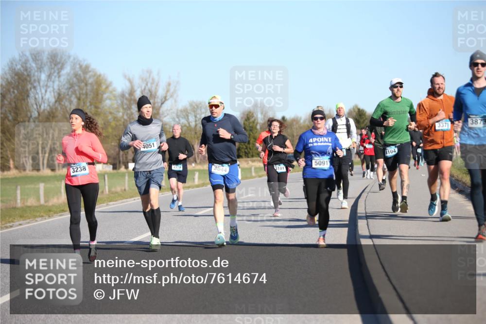 06.04.2025 - 44. Internationalen Wilhelmsburger Insellauf Jannik Wohlers http://msf.ph/oto/7614674 06.04.2025 09:31:32 Laufen 3238, 4051, 4, 3, 3371, 3873, 4104, 5091, 4328, 3644, 3101 meine-sportfotos.de