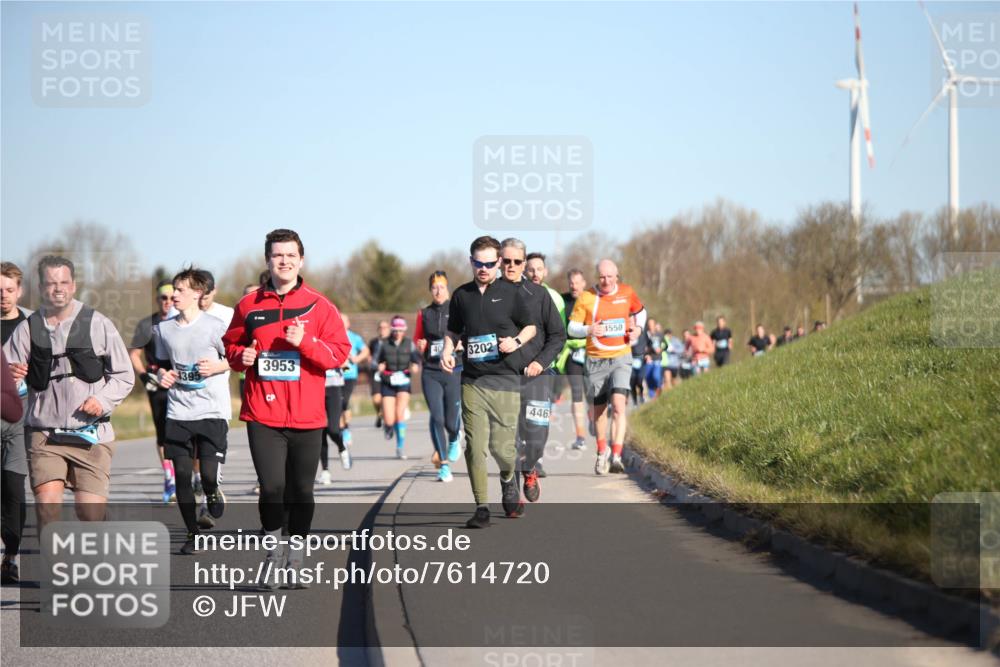 06.04.2025 - 44. Internationalen Wilhelmsburger Insellauf Jannik Wohlers http://msf.ph/oto/7614720 06.04.2025 09:31:43 Laufen 40, 3202, 3953, 4395, 446, 1550 meine-sportfotos.de