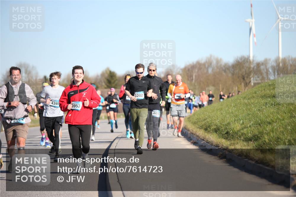 06.04.2025 - 44. Internationalen Wilhelmsburger Insellauf Jannik Wohlers http://msf.ph/oto/7614723 06.04.2025 09:31:43 Laufen 4395, 3953, 3202, 4463 meine-sportfotos.de