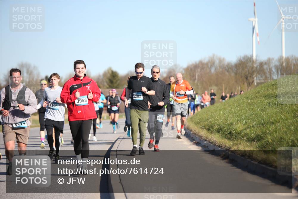 06.04.2025 - 44. Internationalen Wilhelmsburger Insellauf Jannik Wohlers http://msf.ph/oto/7614724 06.04.2025 09:31:43 Laufen 4474, 4395, 3953, 3202, 446 meine-sportfotos.de