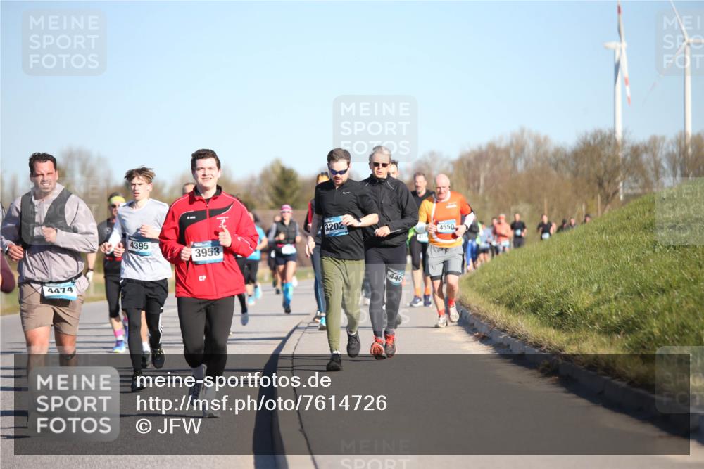 06.04.2025 - 44. Internationalen Wilhelmsburger Insellauf Jannik Wohlers http://msf.ph/oto/7614726 06.04.2025 09:31:44 Laufen 4474, 4395, 3953, 3202, 446, 4550 meine-sportfotos.de