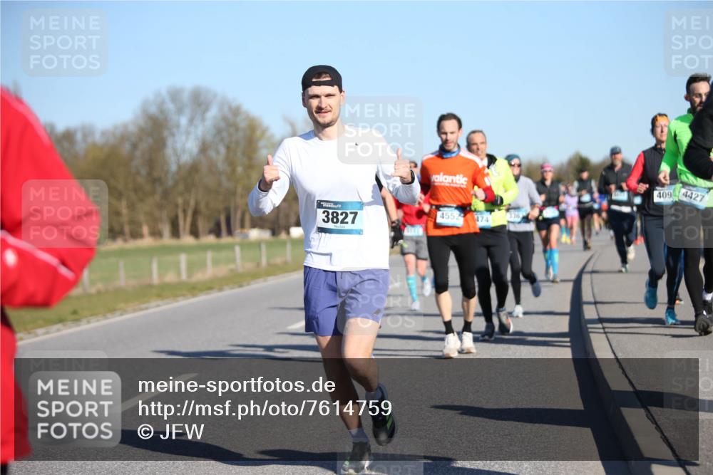 06.04.2025 - 44. Internationalen Wilhelmsburger Insellauf Jannik Wohlers http://msf.ph/oto/7614759 06.04.2025 09:31:50 Laufen 3827, 4552, 336, 474, 409, 4427 meine-sportfotos.de