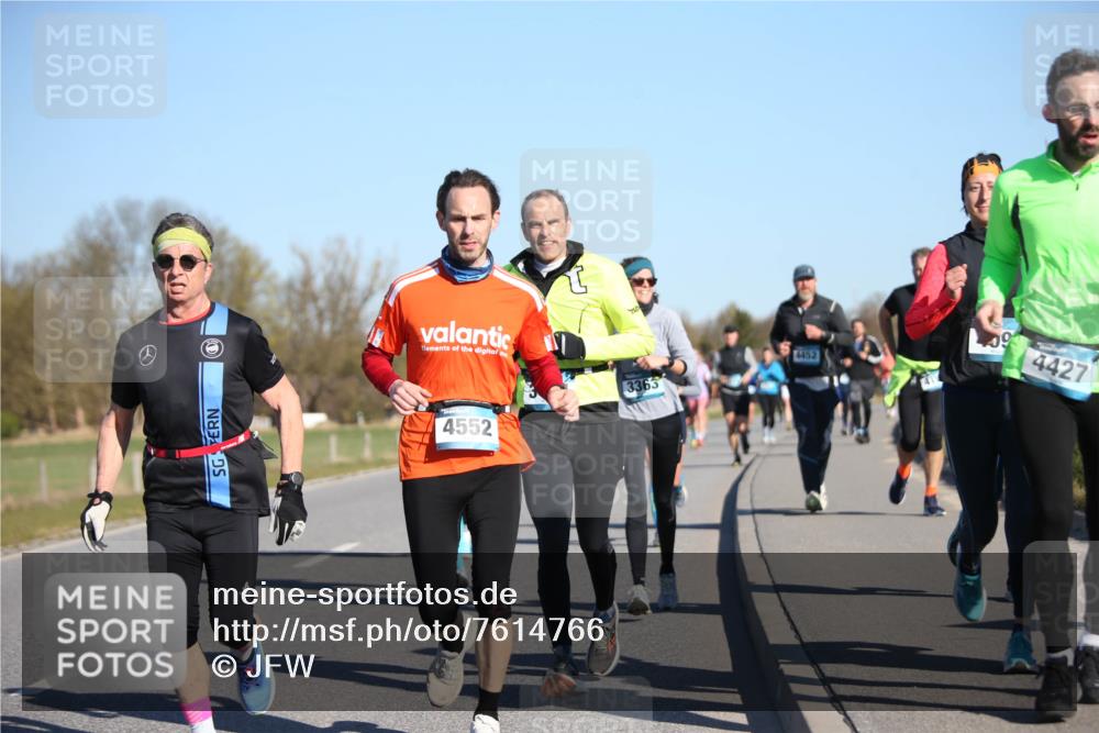 06.04.2025 - 44. Internationalen Wilhelmsburger Insellauf Jannik Wohlers http://msf.ph/oto/7614766 06.04.2025 09:31:52 Laufen 4552, 3363, 4452, 4427 meine-sportfotos.de