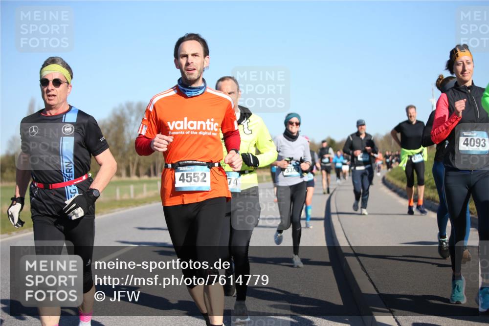 06.04.2025 - 44. Internationalen Wilhelmsburger Insellauf Jannik Wohlers http://msf.ph/oto/7614779 06.04.2025 09:31:54 Laufen 4552, 336, 74, 4093 meine-sportfotos.de