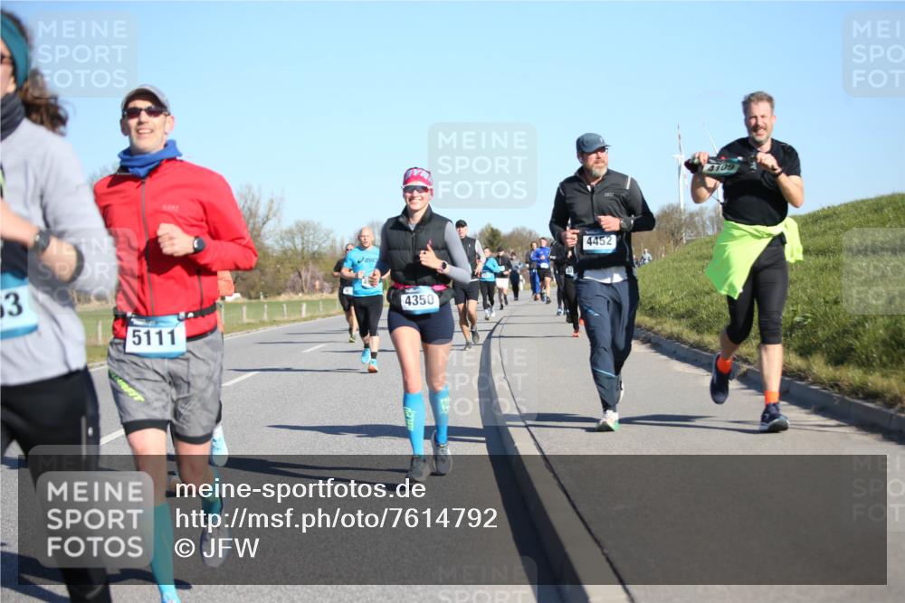06.04.2025 - 44. Internationalen Wilhelmsburger Insellauf Jannik Wohlers http://msf.ph/oto/7614792 06.04.2025 09:31:56 Laufen 3, 5111, 4350, 4452, 4109 meine-sportfotos.de
