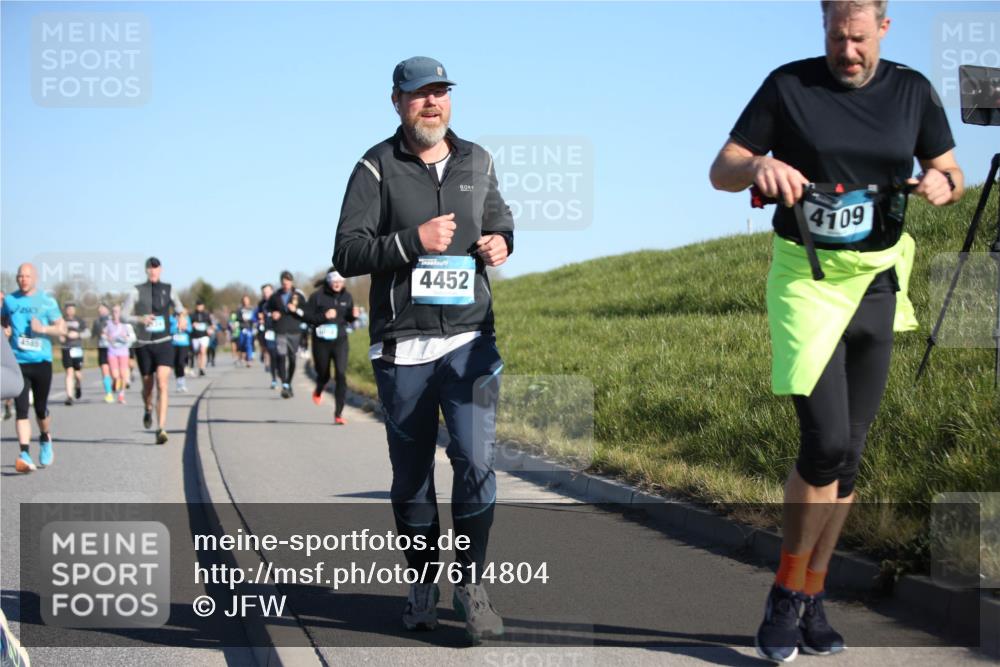 06.04.2025 - 44. Internationalen Wilhelmsburger Insellauf Jannik Wohlers http://msf.ph/oto/7614804 06.04.2025 09:31:58 Laufen 4585, 4452, 4109 meine-sportfotos.de