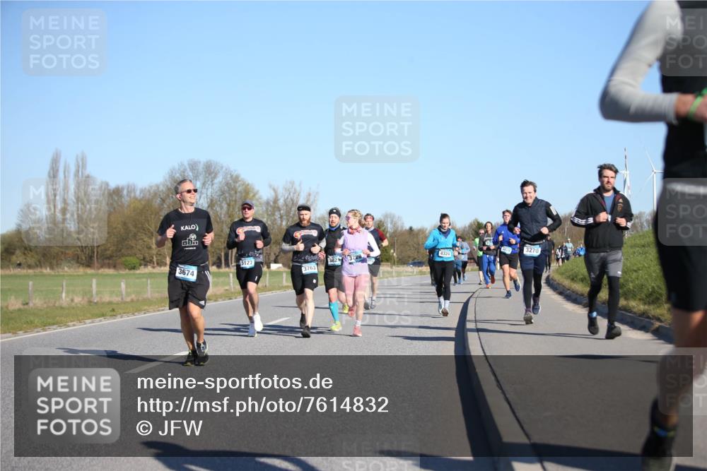 06.04.2025 - 44. Internationalen Wilhelmsburger Insellauf Jannik Wohlers http://msf.ph/oto/7614832 06.04.2025 09:32:03 Laufen 382, 5127, 3763, 3674, 4324, 3270 meine-sportfotos.de