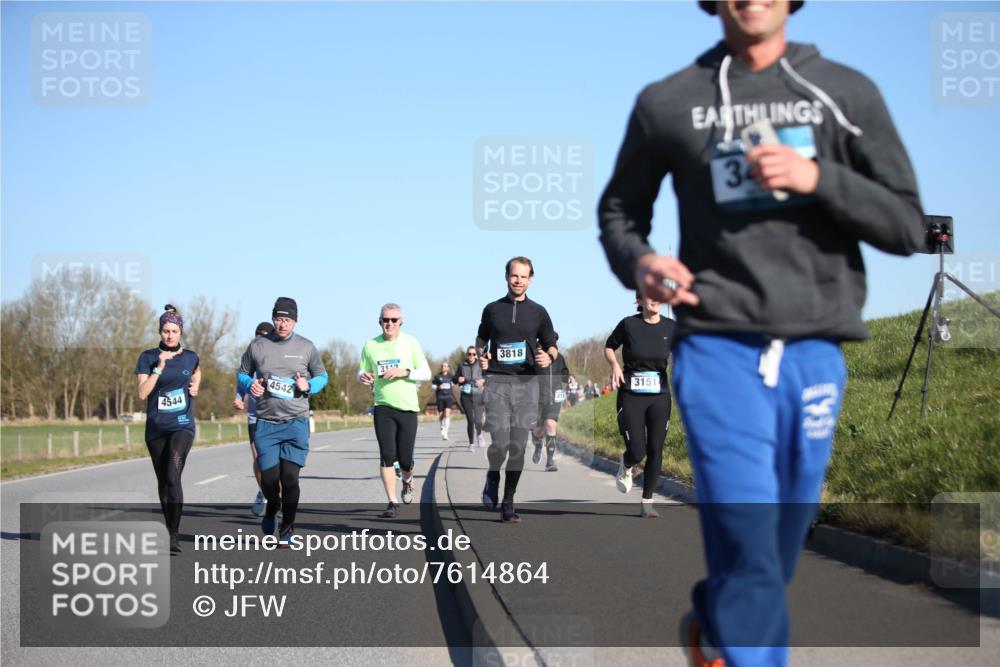 06.04.2025 - 44. Internationalen Wilhelmsburger Insellauf Jannik Wohlers http://msf.ph/oto/7614864 06.04.2025 09:32:16 Laufen 4544, 4542, 312, 3818, 3151, 34 meine-sportfotos.de