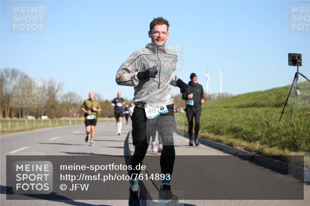 06.04.2025 - 44. Internationalen Wilhelmsburger Insellauf Jannik Wohlers http://msf.ph/oto/7614893 06.04.2025 09:32:22 Laufen 4076, 1016 meine-sportfotos.de