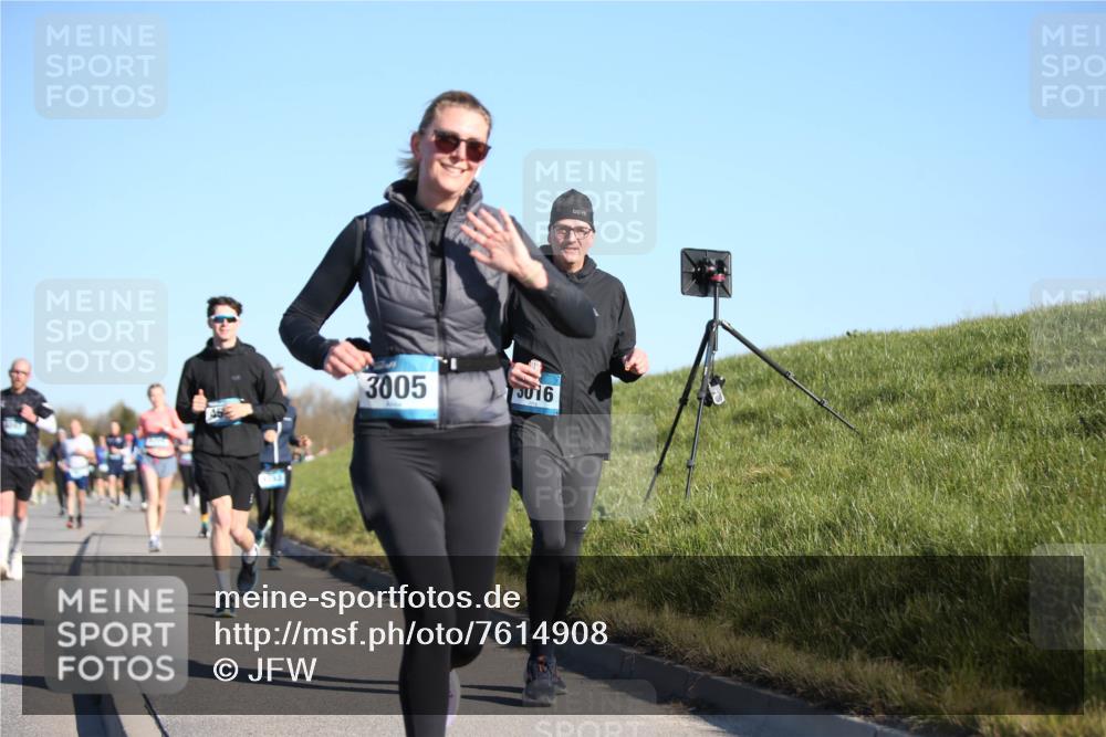 06.04.2025 - 44. Internationalen Wilhelmsburger Insellauf Jannik Wohlers http://msf.ph/oto/7614908 06.04.2025 09:32:25 Laufen 3005, 13016 meine-sportfotos.de