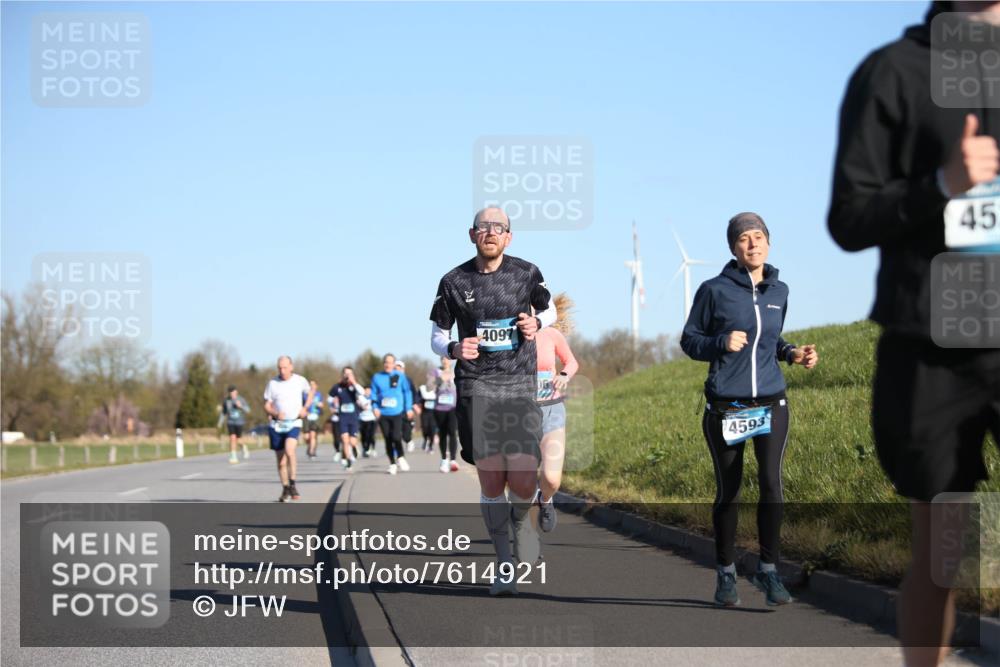 06.04.2025 - 44. Internationalen Wilhelmsburger Insellauf Jannik Wohlers http://msf.ph/oto/7614921 06.04.2025 09:32:28 Laufen 4097, 4593, 45 meine-sportfotos.de