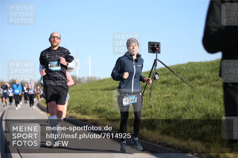 06.04.2025 - 44. Internationalen Wilhelmsburger Insellauf Jannik Wohlers http://msf.ph/oto/7614925 06.04.2025 09:32:28 Laufen 4097, 4593 meine-sportfotos.de