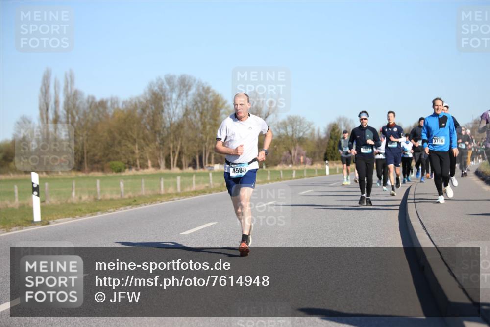 06.04.2025 - 44. Internationalen Wilhelmsburger Insellauf Jannik Wohlers http://msf.ph/oto/7614948 06.04.2025 09:32:33 Laufen 4586, 3716 meine-sportfotos.de
