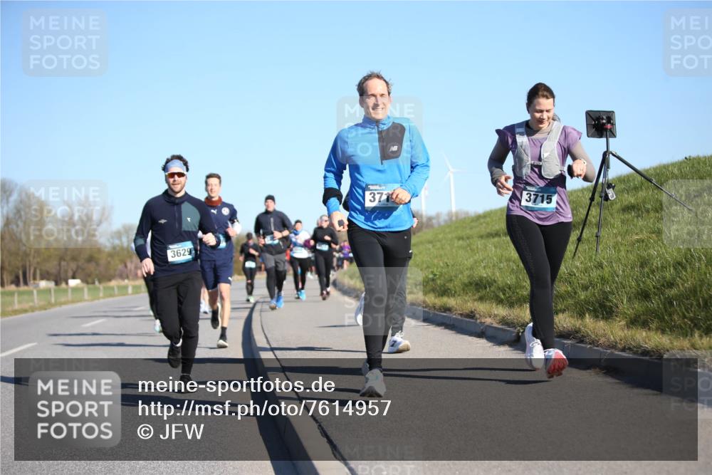 06.04.2025 - 44. Internationalen Wilhelmsburger Insellauf Jannik Wohlers http://msf.ph/oto/7614957 06.04.2025 09:32:37 Laufen 3629, 371, 3715 meine-sportfotos.de